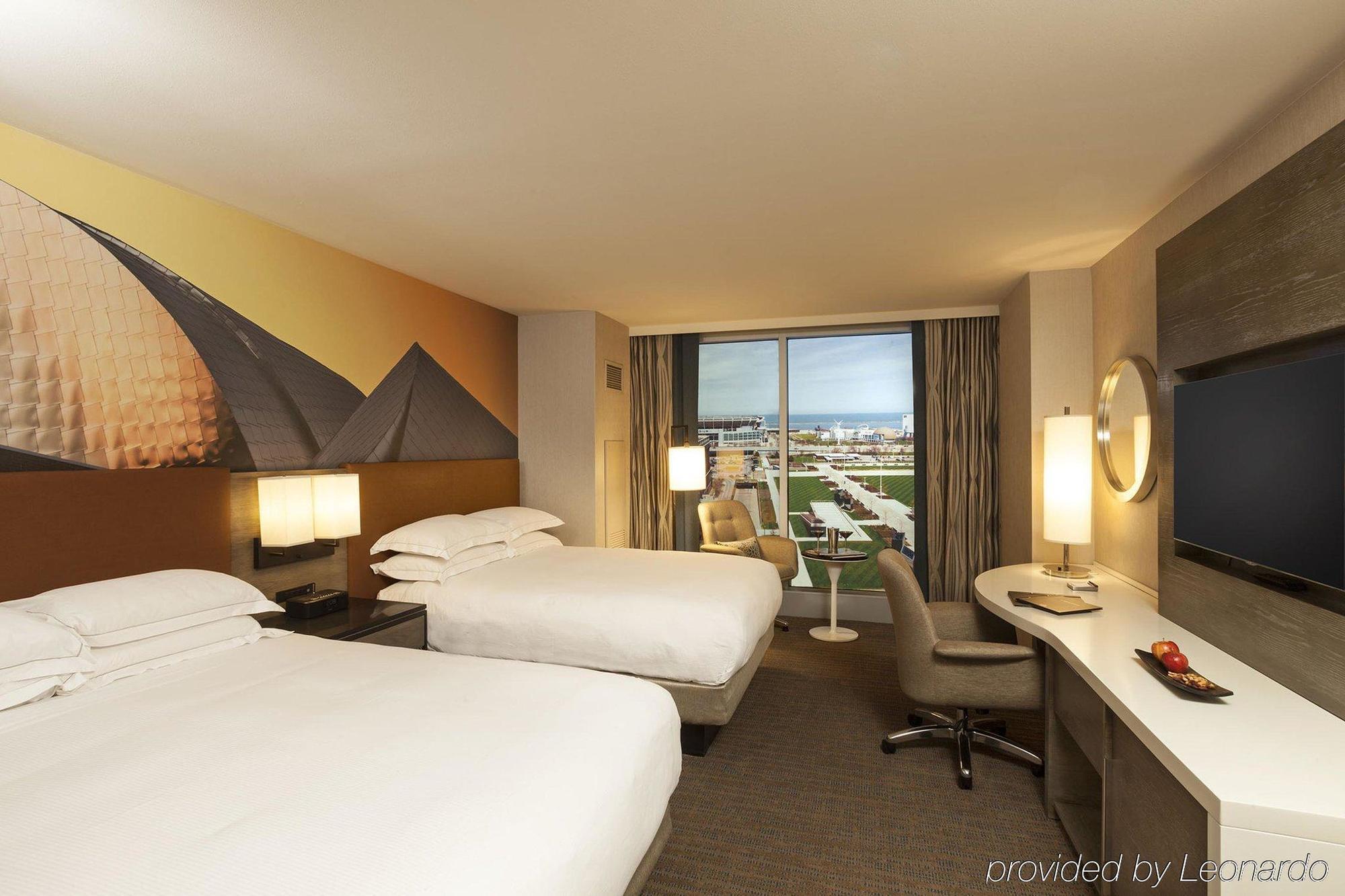 Hilton Downtown Hotel 4*